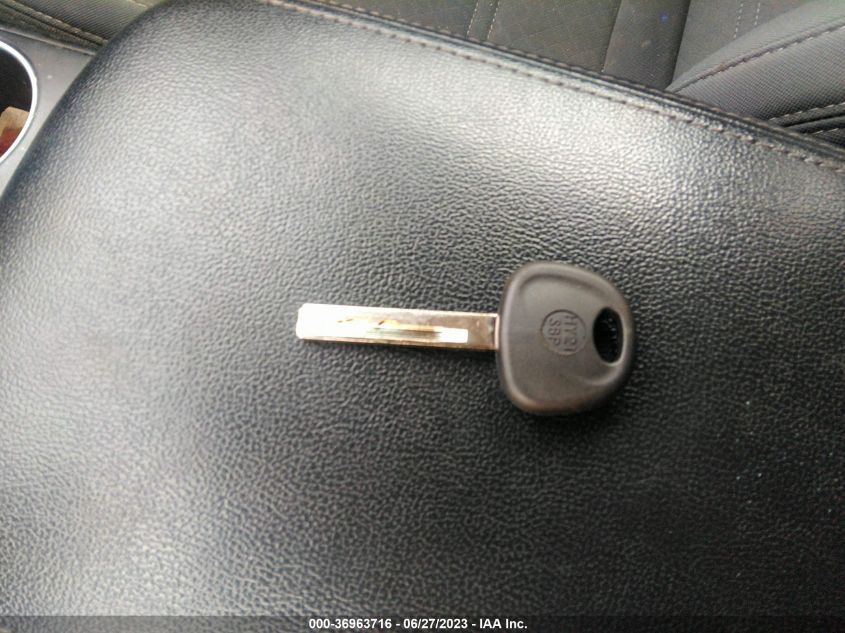2016 KIA SORENTO LX - 5XYPGDA35GG126109
