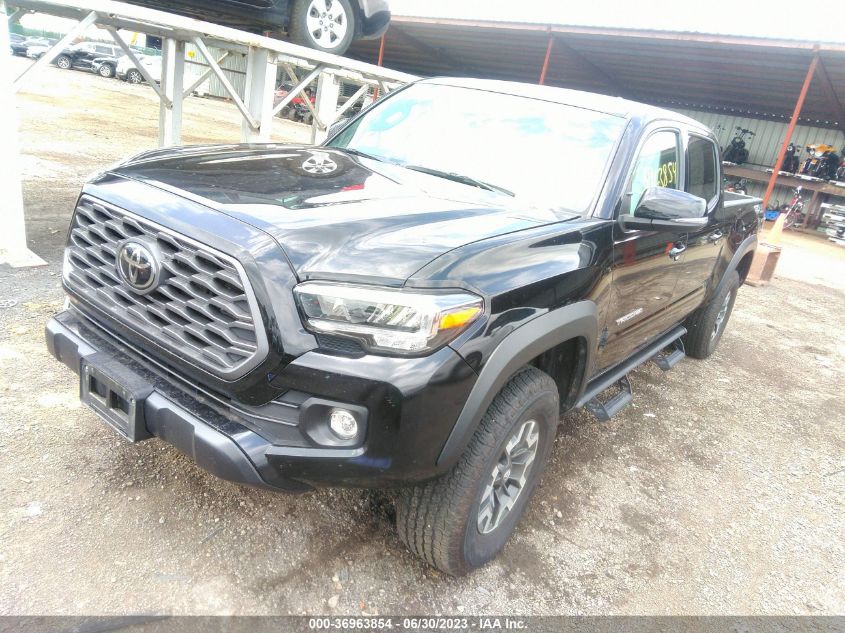 3TMDZ5BNXLM086397 Toyota Tacoma 4wd SR5/TRD SPORT 2