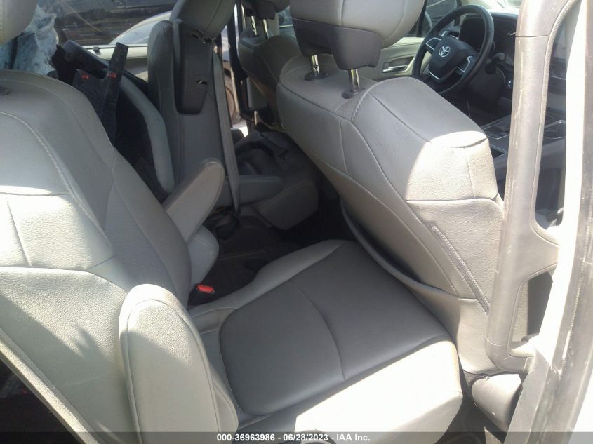2021 TOYOTA SIENNA XLE - 5TDYRKEC2MS071677