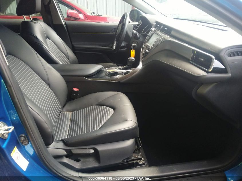 2018 TOYOTA CAMRY LE/SE/XLE/L - 4T1B11HK8JU105361