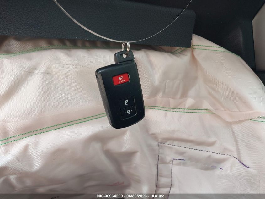 2017 TOYOTA RAV4 XLE - JTMWFREV6HD108497