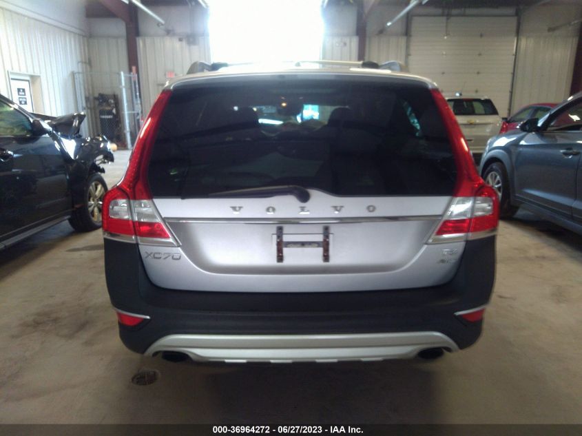 2015 VOLVO XC70 T6 - YV4902NKXF1223322