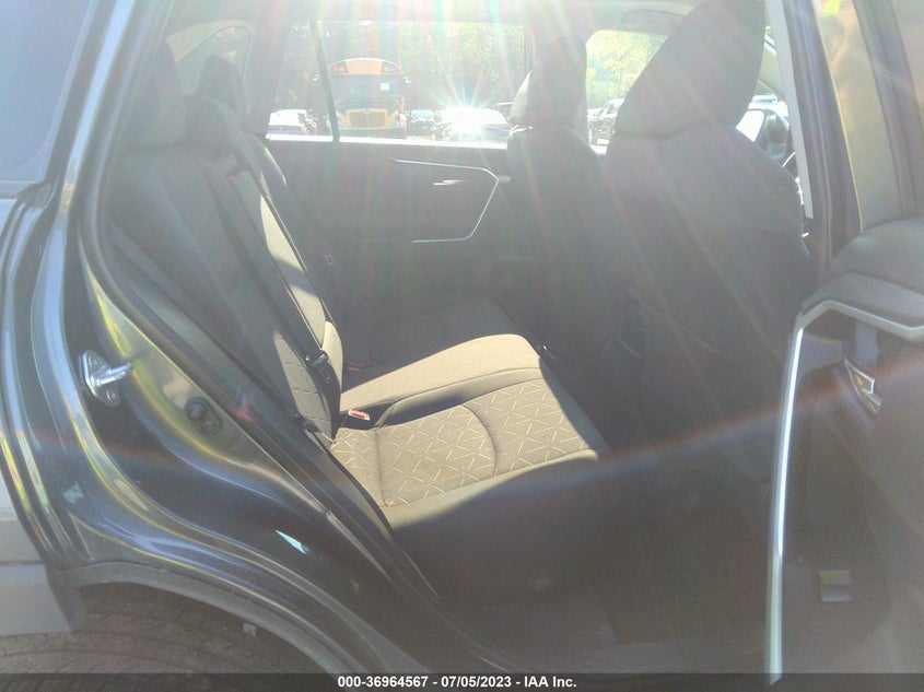 VIN 2T3P1RFV8KC015168 2019 TOYOTA RAV4 XLE