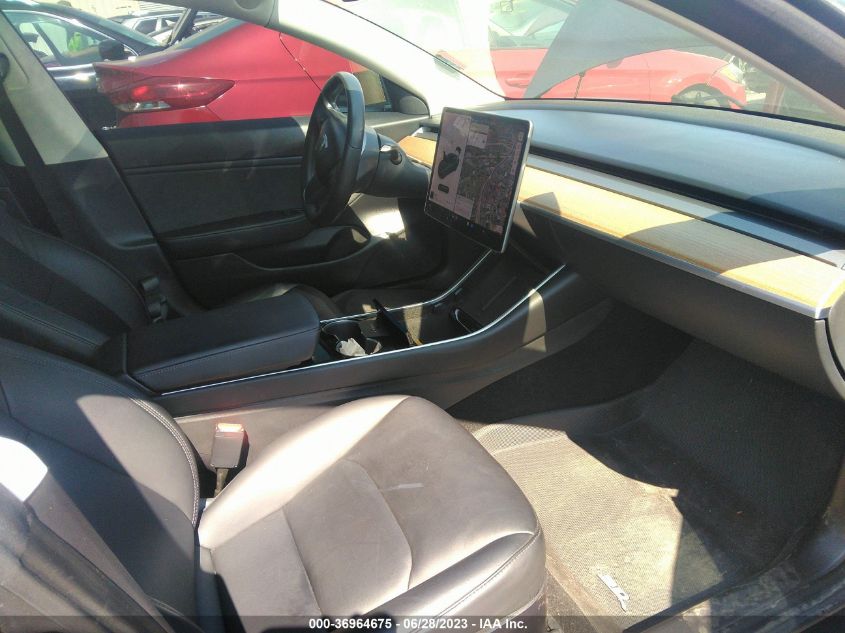 2018 TESLA MODEL 3 - 5YJ3E1EA0JF152563