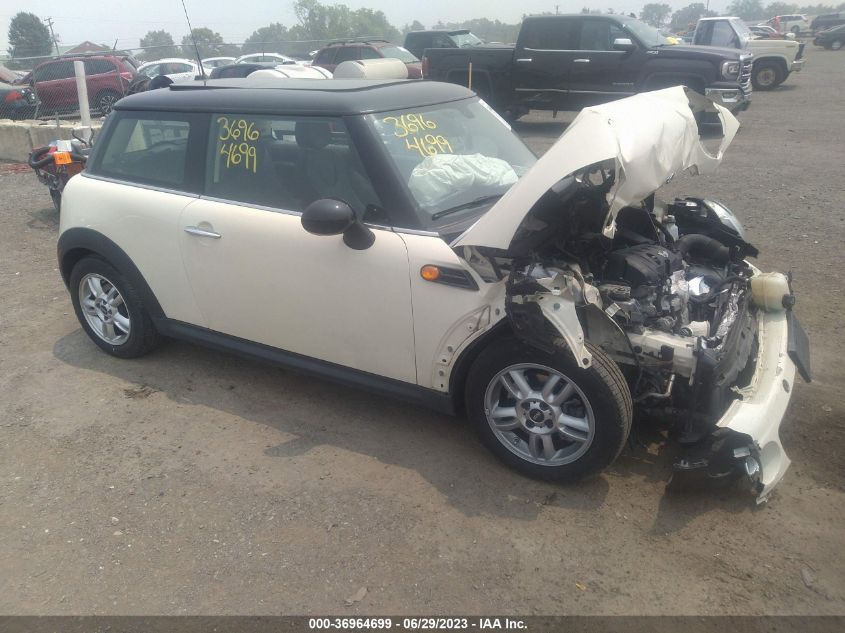 2013 MINI COOPER HARDTOP - WMWSU3C52DT684167