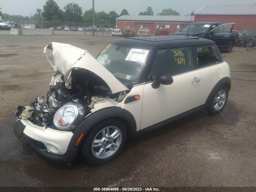 2013 MINI COOPER HARDTOP - WMWSU3C52DT684167