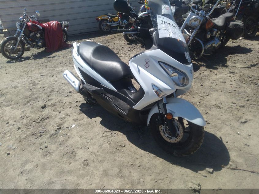 2016 SUZUKI UH200 - MLCCH41A3G1600023