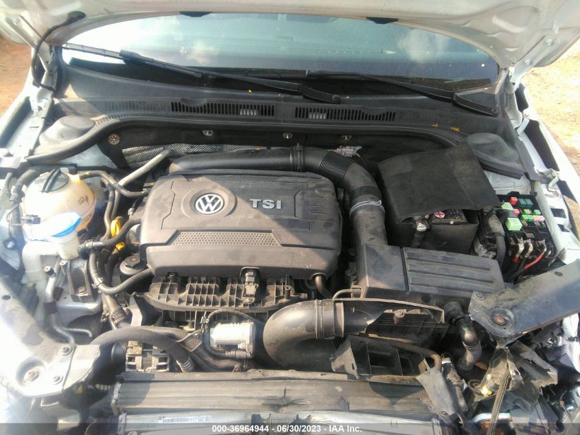 2017 VOLKSWAGEN JETTA GLI - 3VW5T7AJ3HM364691