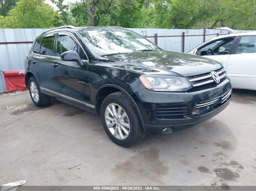 2014 VOLKSWAGEN TOUAREG V6 TDI - WVGEP9BP0ED013360