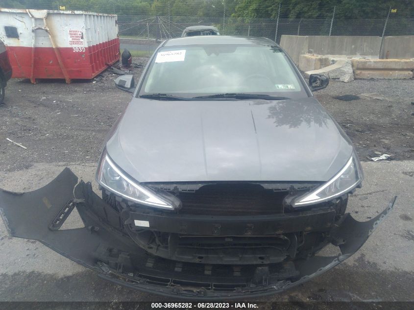 2019 HYUNDAI ELANTRA SEL - 5NPD84LF9KH450995