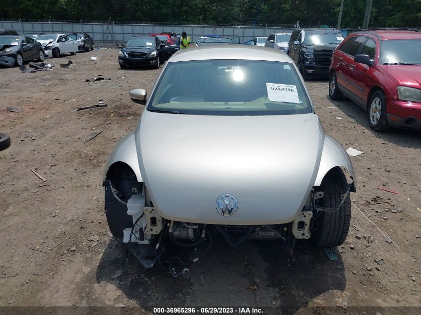 2013 VOLKSWAGEN BEETLE COUPE 2.5L - 3VWJP7AT4DM675674