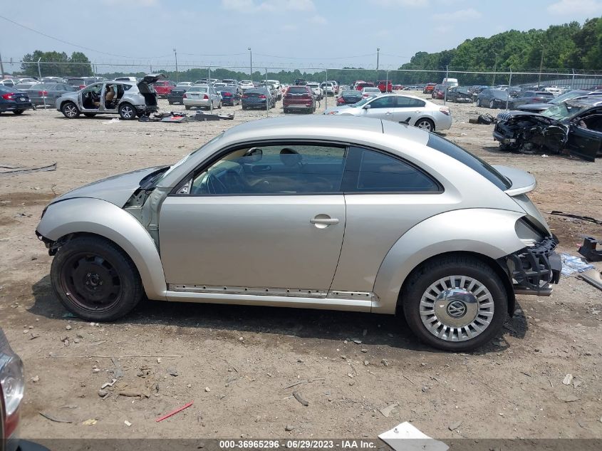 2013 VOLKSWAGEN BEETLE COUPE 2.5L - 3VWJP7AT4DM675674