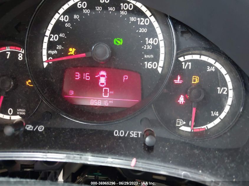 2013 VOLKSWAGEN BEETLE COUPE 2.5L - 3VWJP7AT4DM675674