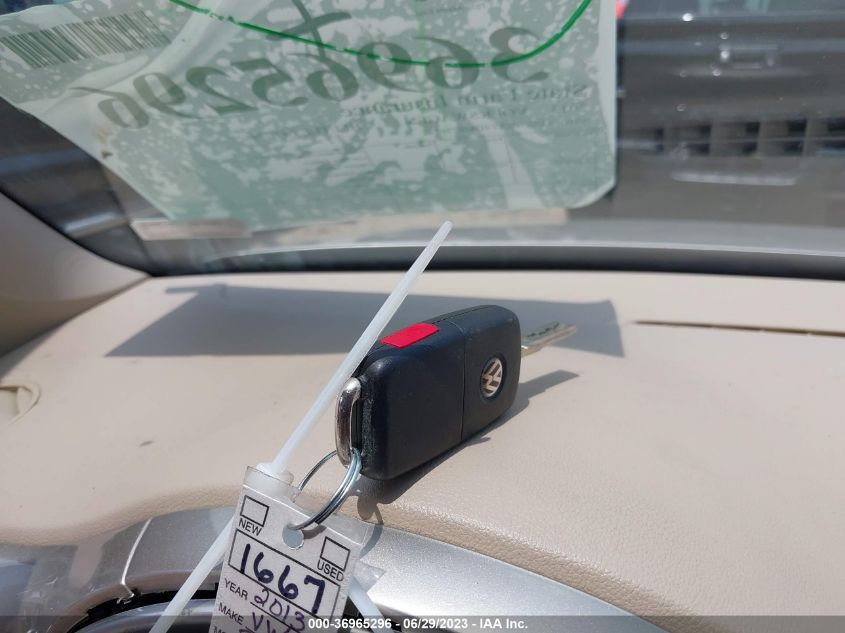 2013 VOLKSWAGEN BEETLE COUPE 2.5L - 3VWJP7AT4DM675674