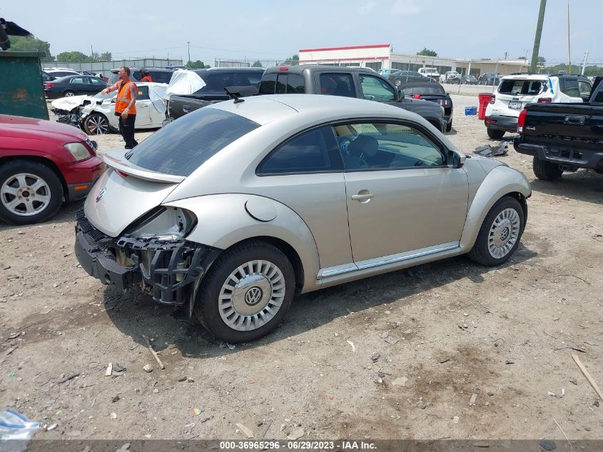 2013 VOLKSWAGEN BEETLE COUPE 2.5L - 3VWJP7AT4DM675674