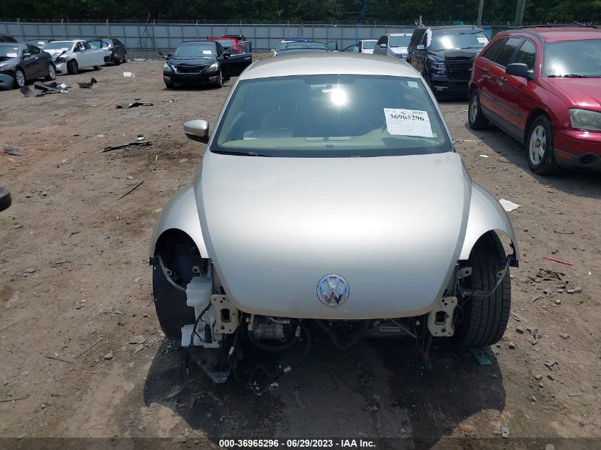 2013 VOLKSWAGEN BEETLE COUPE 2.5L - 3VWJP7AT4DM675674