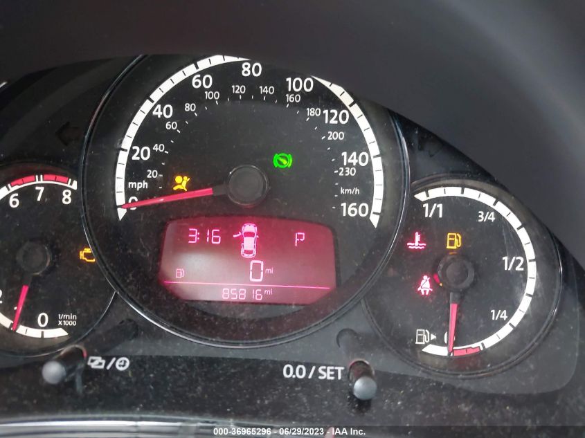 2013 VOLKSWAGEN BEETLE COUPE 2.5L - 3VWJP7AT4DM675674