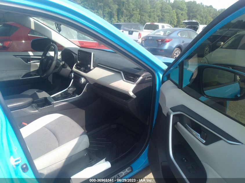2019 TOYOTA RAV4 XLE - JTMW1RFV6KJ011760