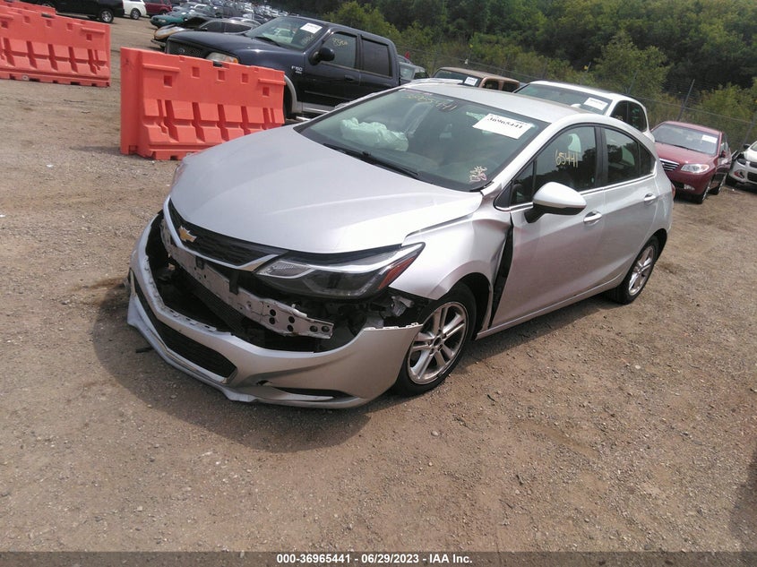 VIN 3G1BE6SM0JS610769 2018 CHEVROLET CRUZE LT
