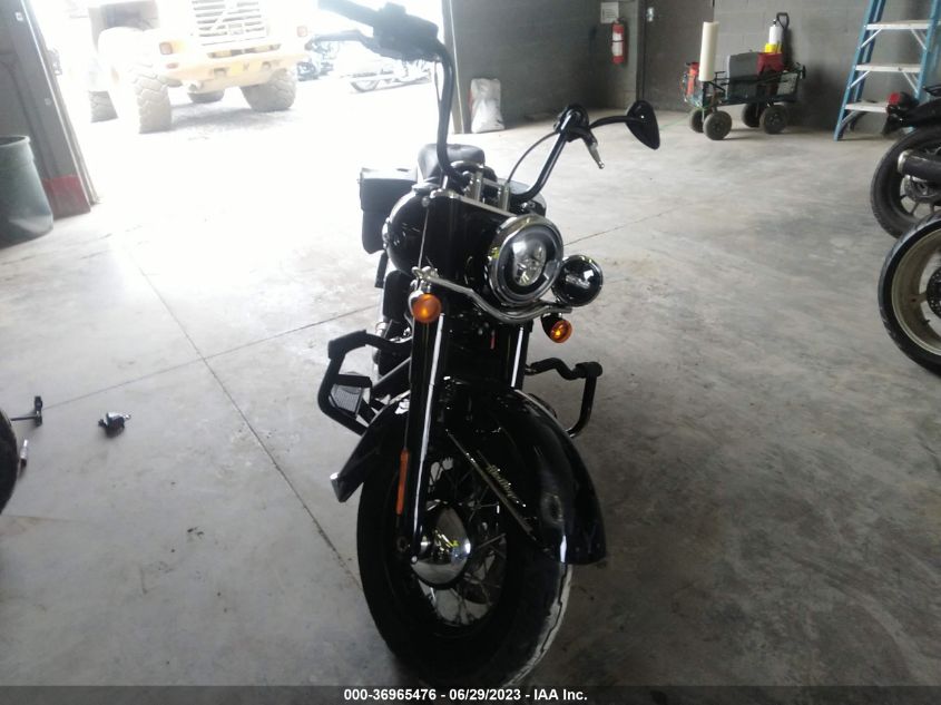 2020 HARLEY-DAVIDSON FLHCS - 1HD1YBK19LB044231