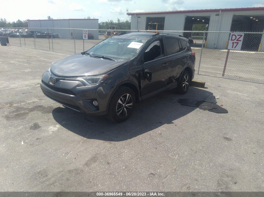 VIN 2T3WFREV5HW401889 2017 TOYOTA RAV4 XLE