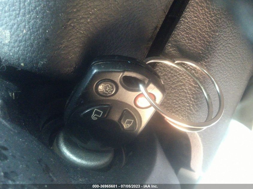 2015 FORD FOCUS SE - 1FADP3K2XFL374660