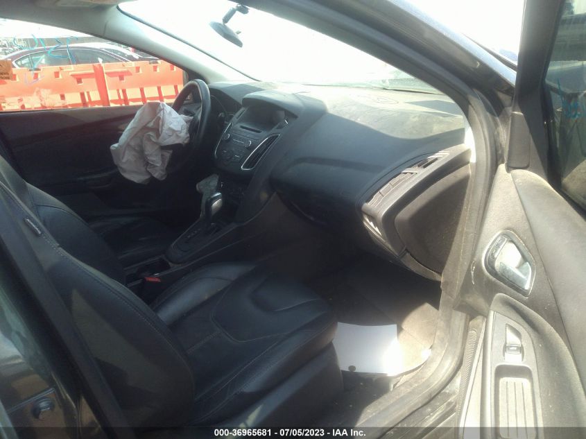 2015 FORD FOCUS SE - 1FADP3K2XFL374660