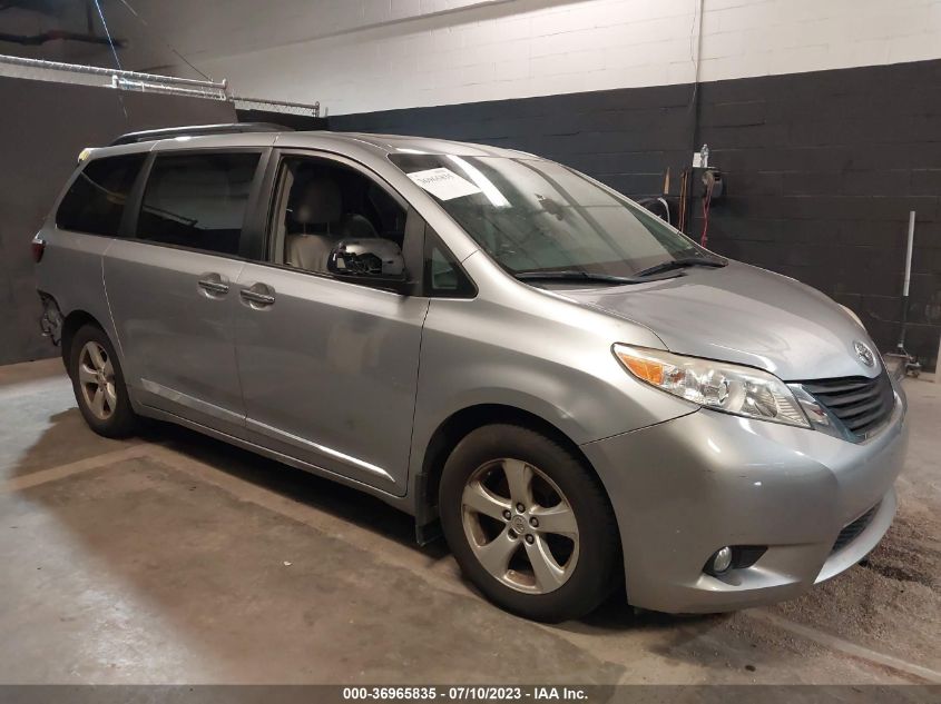2017 TOYOTA SIENNA XLE AUTO ACCESS - 5TDYZ3DCXHS883788