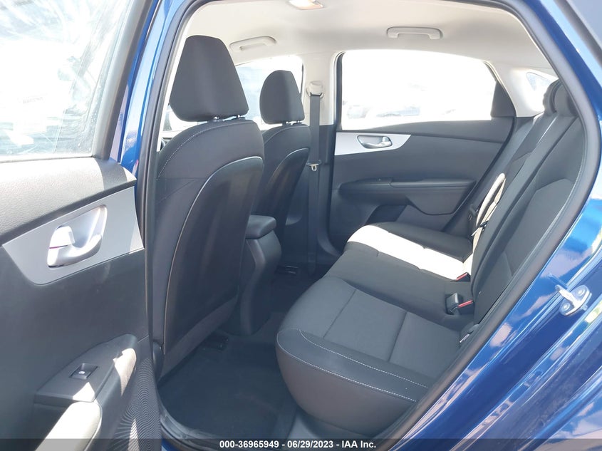 VIN 3KPF24AD9PE623017 2023 KIA FORTE LXS
