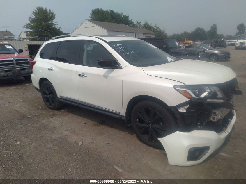 2017 NISSAN PATHFINDER PLATINUM - 5N1DR2MM2HC681753