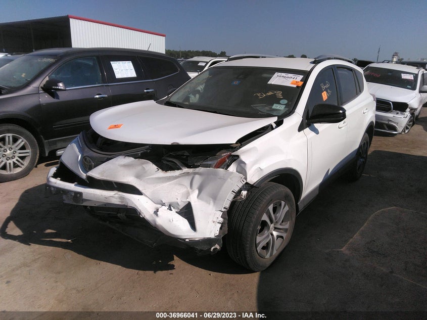 VIN JTMZFREVXJJ751004 2018 TOYOTA RAV4 LE