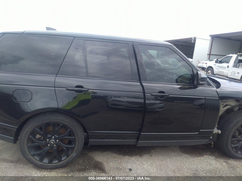 Auction sale of the 2019 LAND ROVER RANGE ROVER , vin: SALGS2SV7KA549343, lot number: 36966143