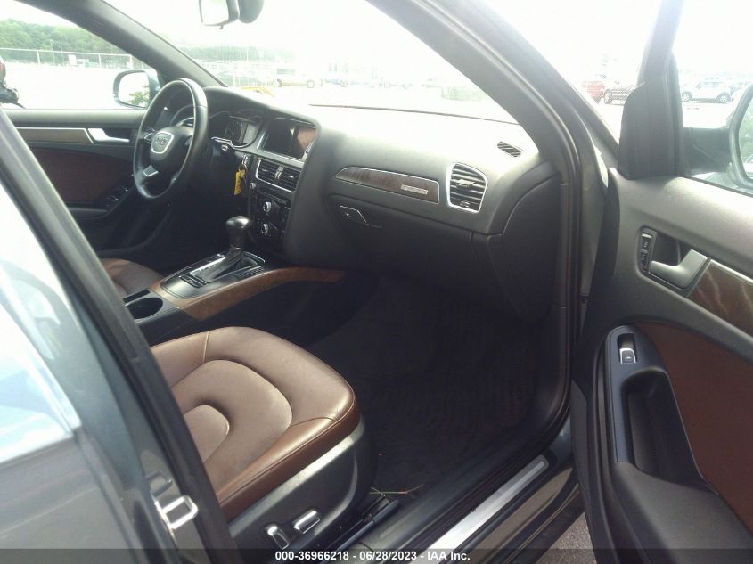 2013 AUDI A4 PREMIUM - WAUBFAFL4DN027688