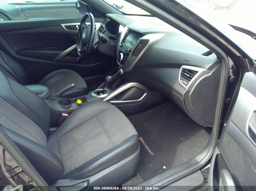 2016 HYUNDAI VELOSTER - KMHTC6ADXGU263619