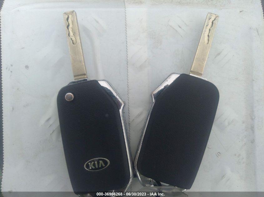 2020 KIA SOUL S - KNDJ23AU9L7027775
