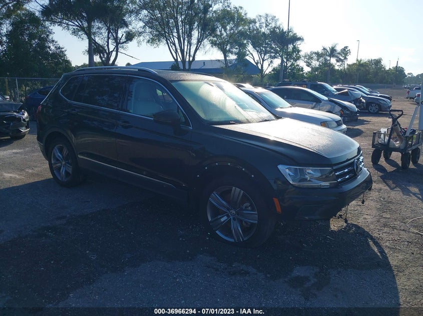 VIN 3VV3B7AX3MM123811 2021 VOLKSWAGEN TIGUAN SE/SE R-LINE BLACK/SEL