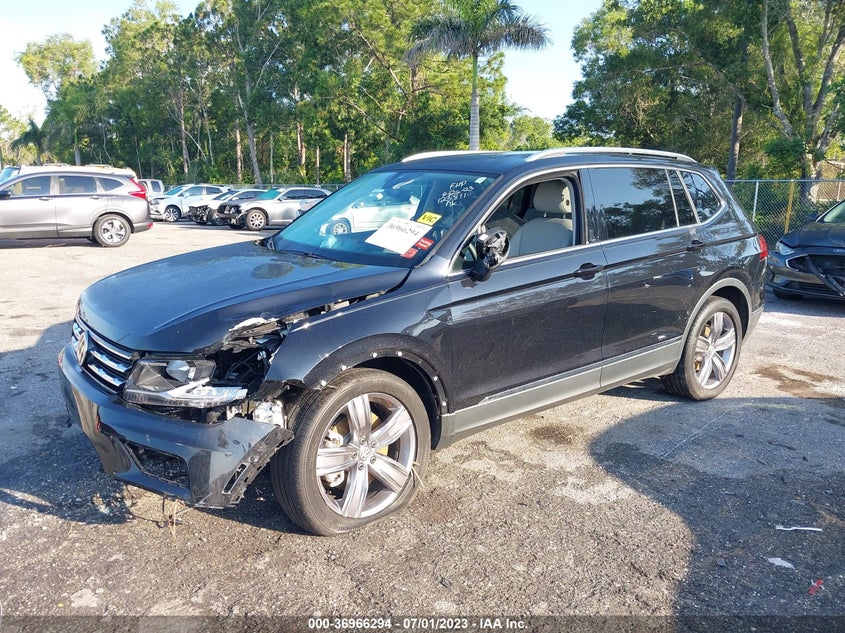 VIN 3VV3B7AX3MM123811 2021 VOLKSWAGEN TIGUAN SE/SE R-LINE BLACK/SEL