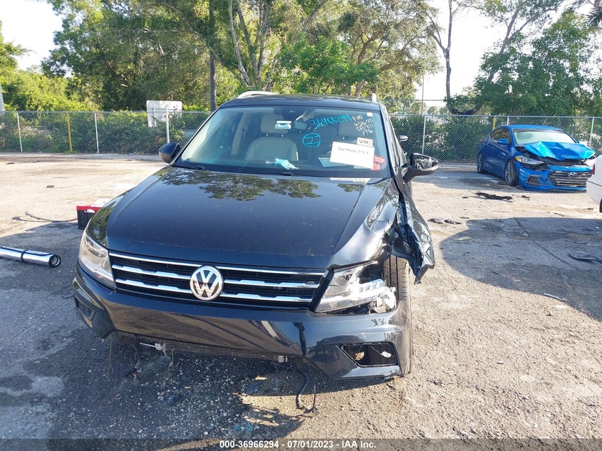 VIN 3VV3B7AX3MM123811 2021 VOLKSWAGEN TIGUAN SE/SE R-LINE BLACK/SEL