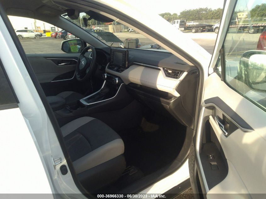 2020 TOYOTA RAV4 XLE - 2T3W1RFV6LW069502