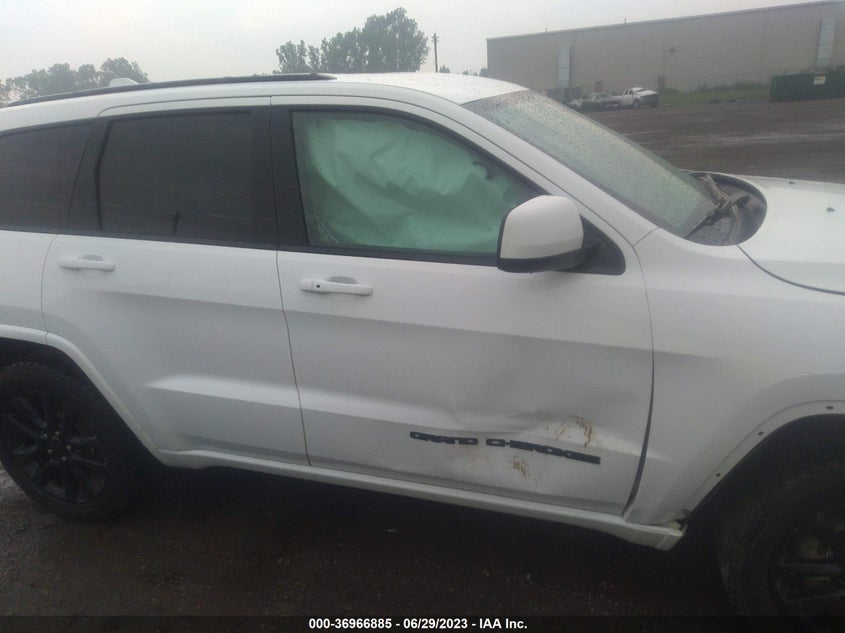 VIN 1C4RJFAG6LC209071 2020 JEEP GRAND CHEROKEE ALTITUDE