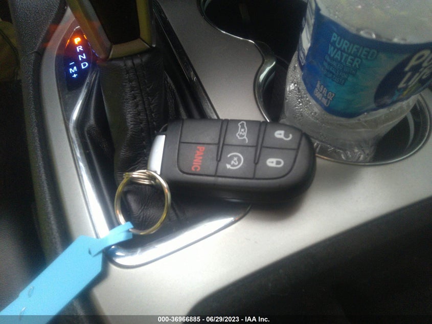 VIN 1C4RJFAG6LC209071 2020 JEEP GRAND CHEROKEE ALTITUDE