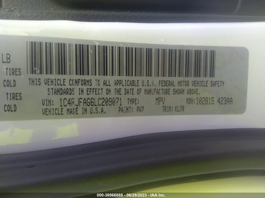 VIN 1C4RJFAG6LC209071 2020 JEEP GRAND CHEROKEE ALTITUDE