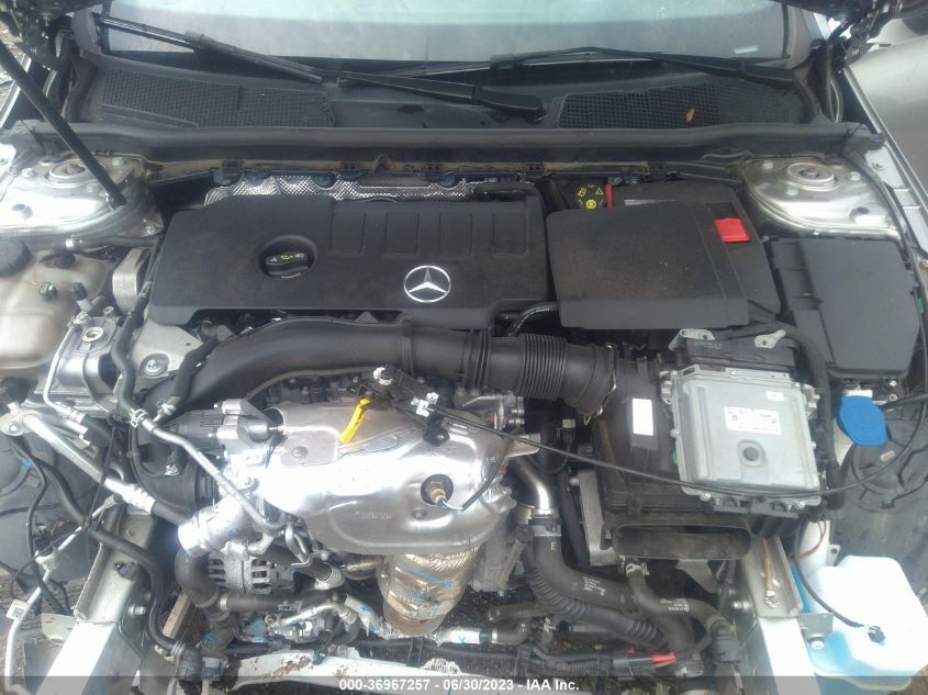 2020 MERCEDES-BENZ A-CLASS A 220 - W1K3G4FB6LJ223155