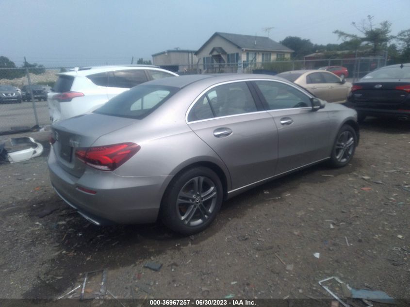 2020 MERCEDES-BENZ A-CLASS A 220 - W1K3G4FB6LJ223155