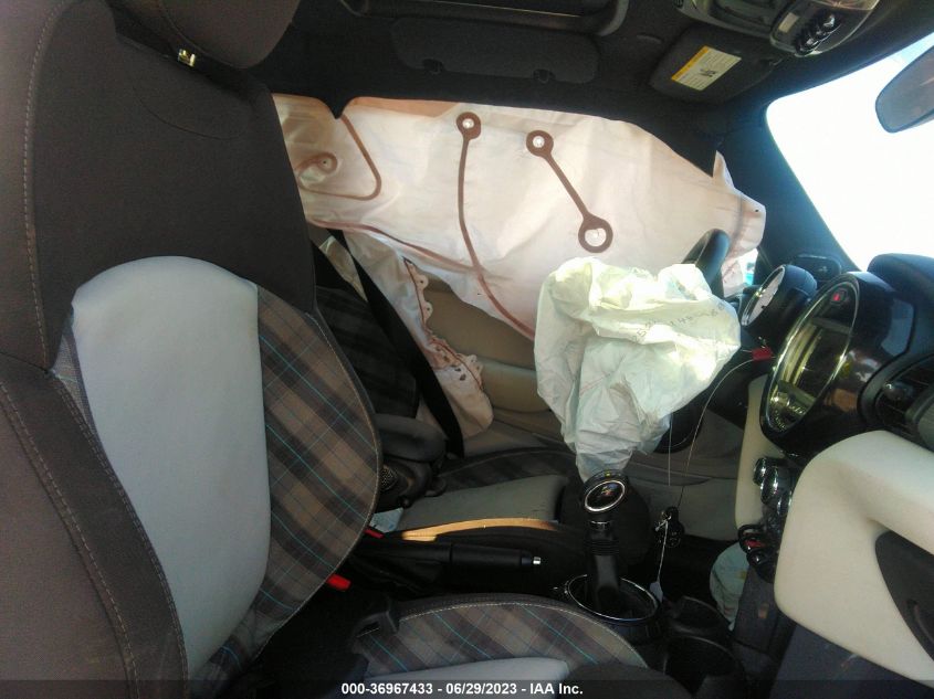 2015 MINI COOPER HARDTOP - WMWXM5C57F3A56919