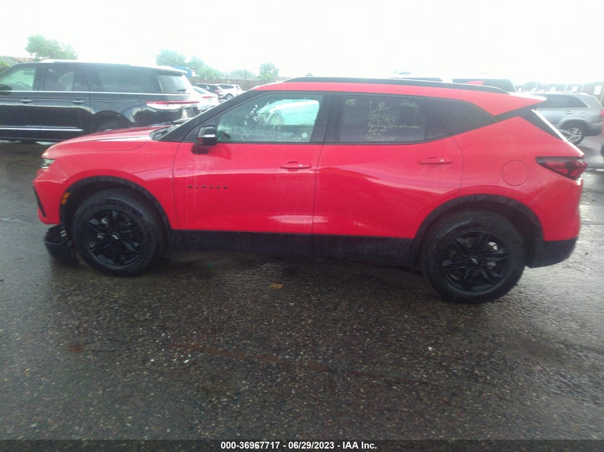 VIN 3GNKBCRS9MS519692 2021 CHEVROLET BLAZER LT