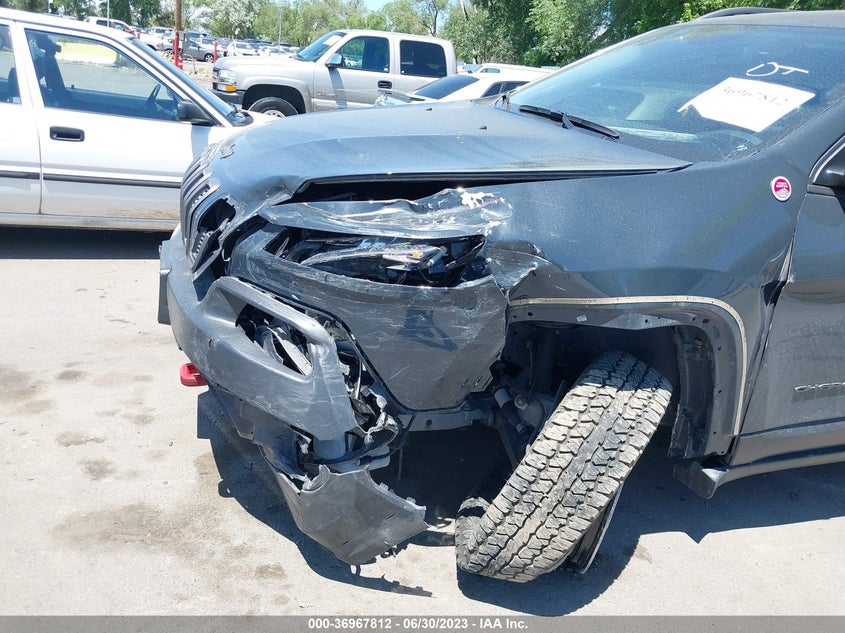 VIN 1C4PJMBS5HW556556 2017 JEEP CHEROKEE TRAILHAWK