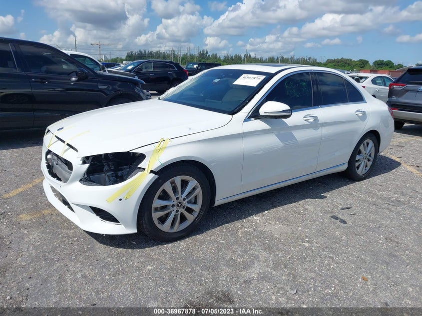 VIN 55SWF8DB5KU315964 2019 MERCEDES-BENZ C-CLASS C 300