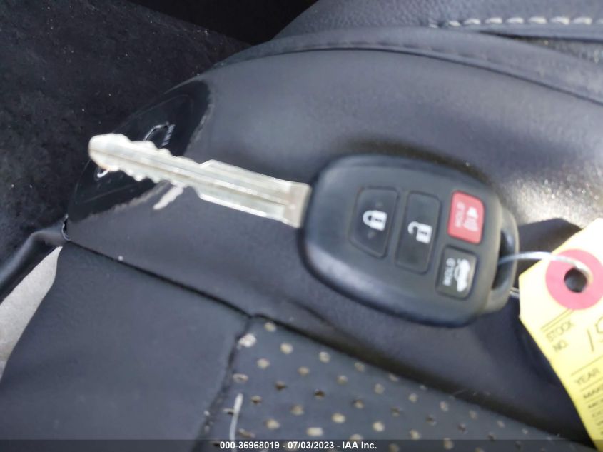 2018 TOYOTA COROLLA L/LE/XLE/SE/XSE - 5YFBURHE0JP835170