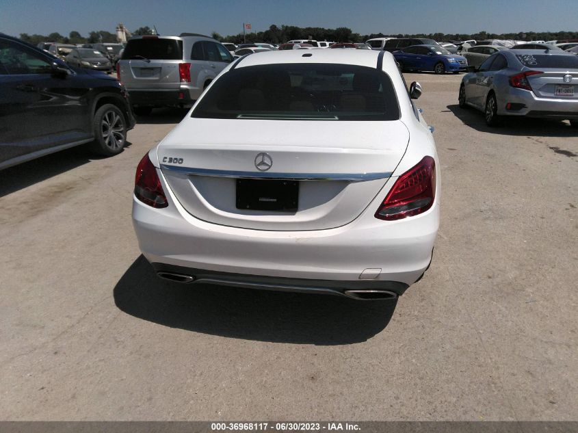 2016 MERCEDES-BENZ C-CLASS C 300 - 55SWF4JB4GU097441